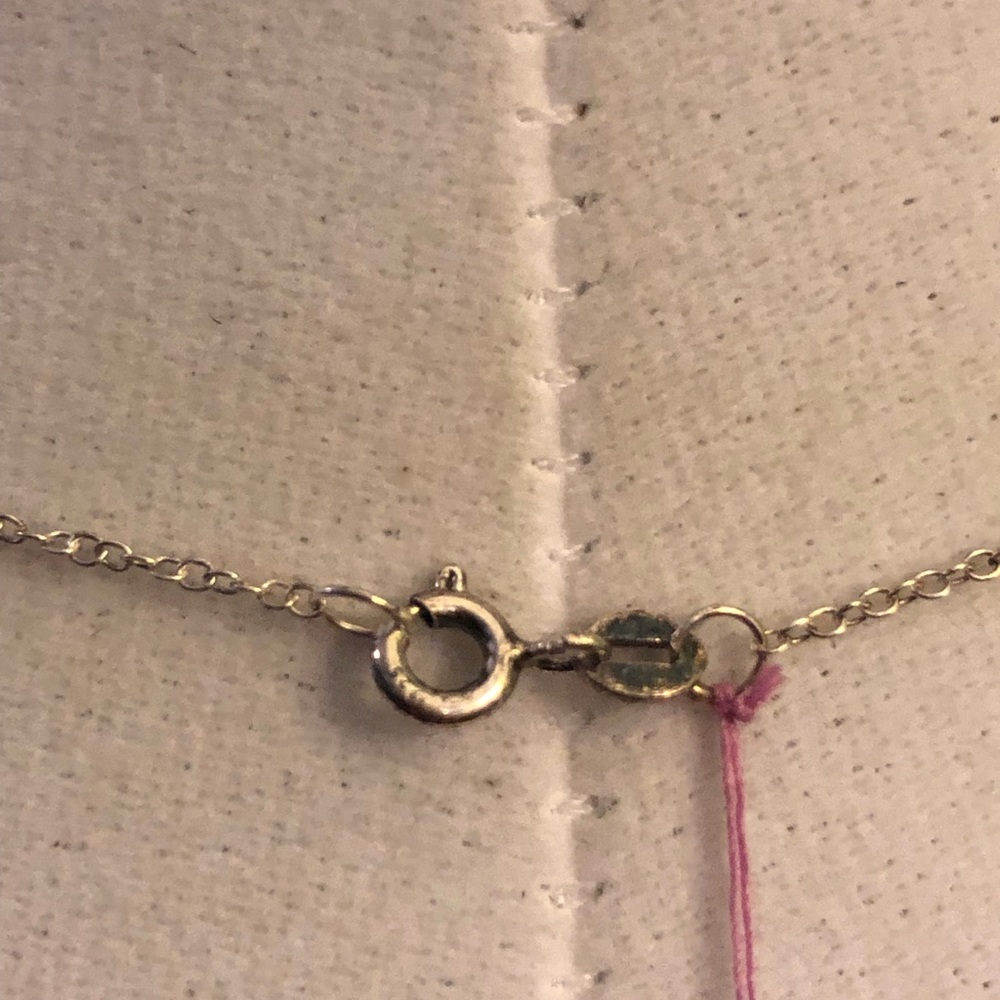 Peridot (Heart Cut) Sterling Silver with Chain - Picture 4 of 7